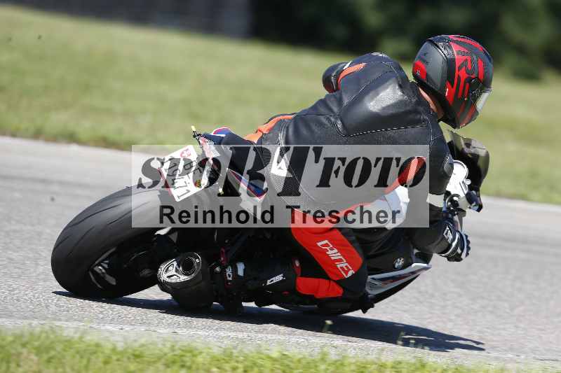 Archiv-2025/42 07.08.2025 Peter Studer Girls Day ADR/Gruppe orange/backside